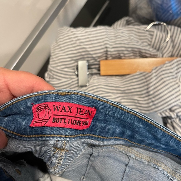 WAX Jeans Butt I Love You Distressed Blue Denim Shorts Size Medium - Picture 4 of 4